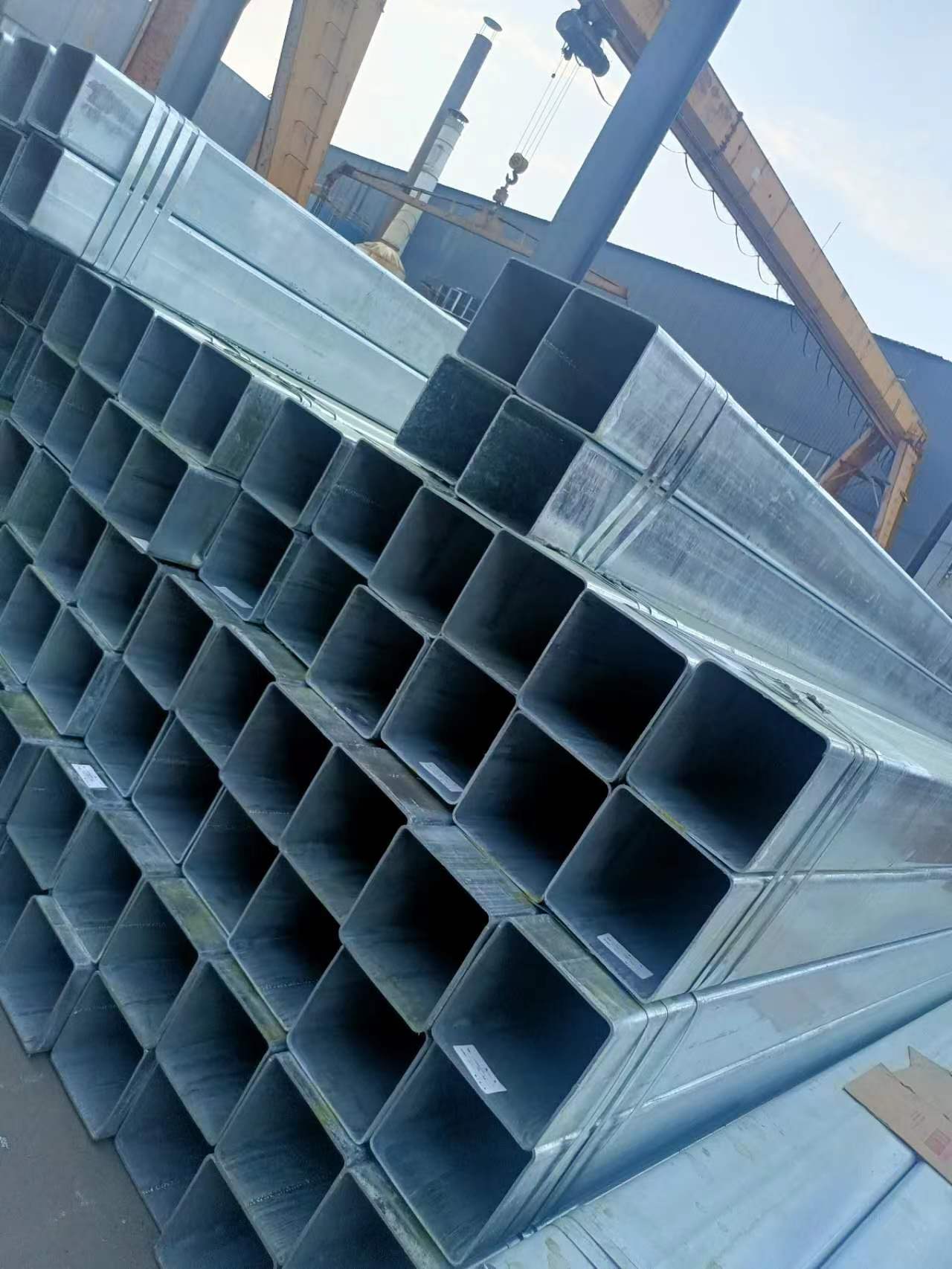 Feadán Cearnóg Galvanized Trastomhas Mór